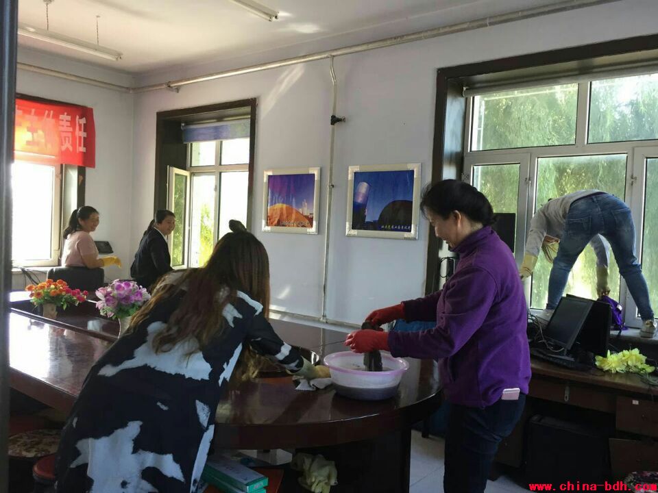 點擊瀏覽下一頁